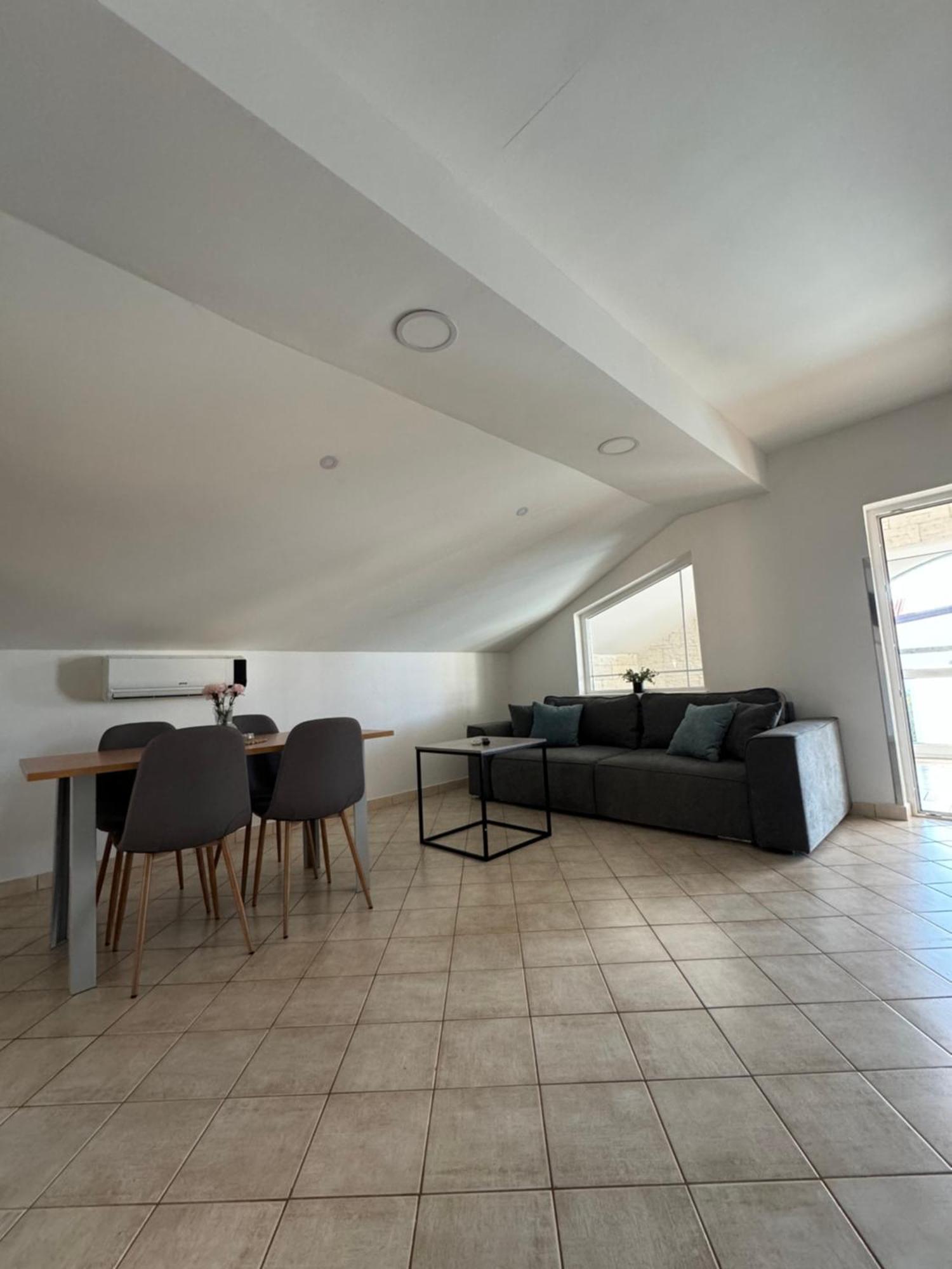 Apartmani Ivano Vir Luaran gambar