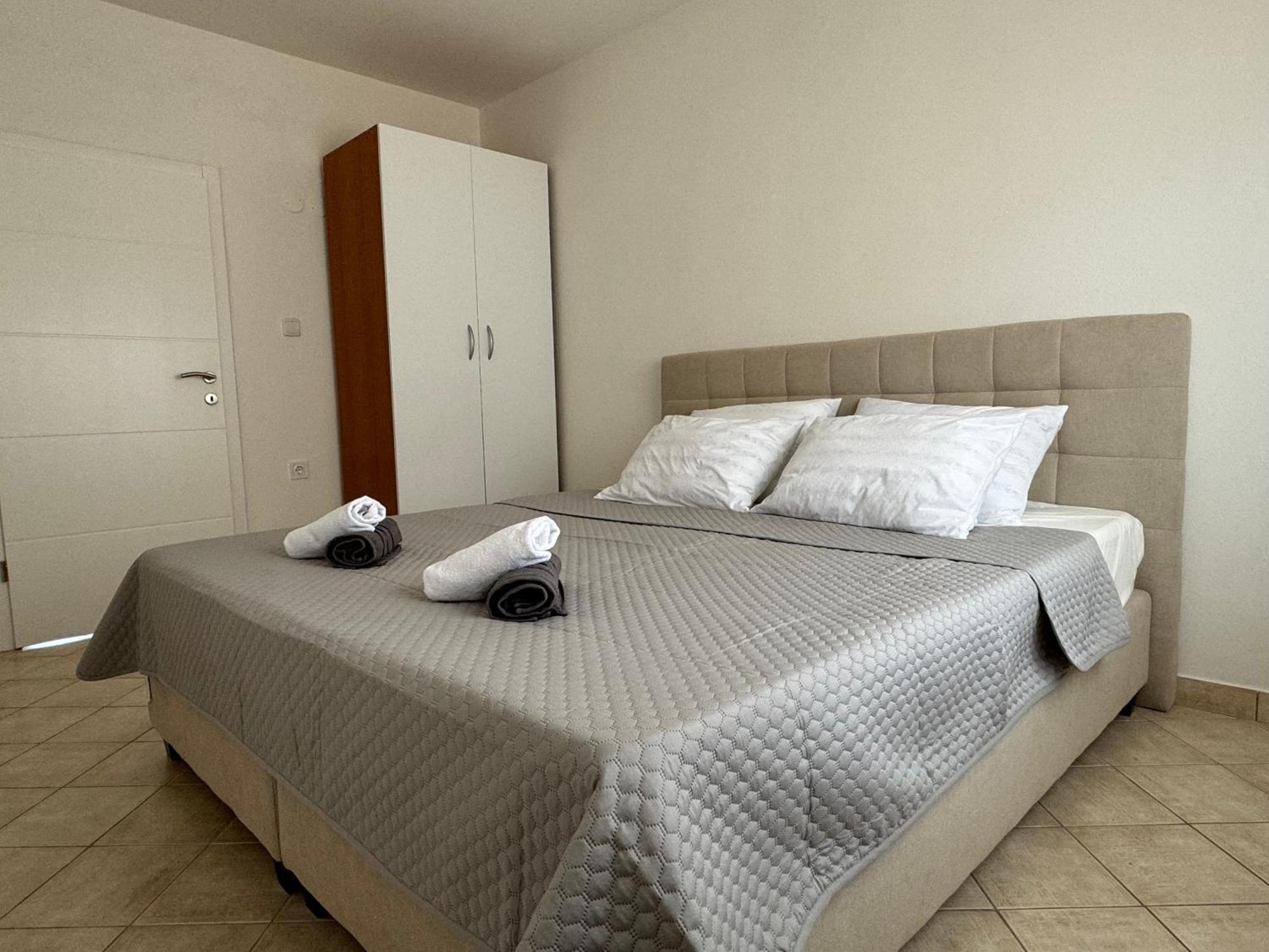 Apartmani Ivano Vir Luaran gambar