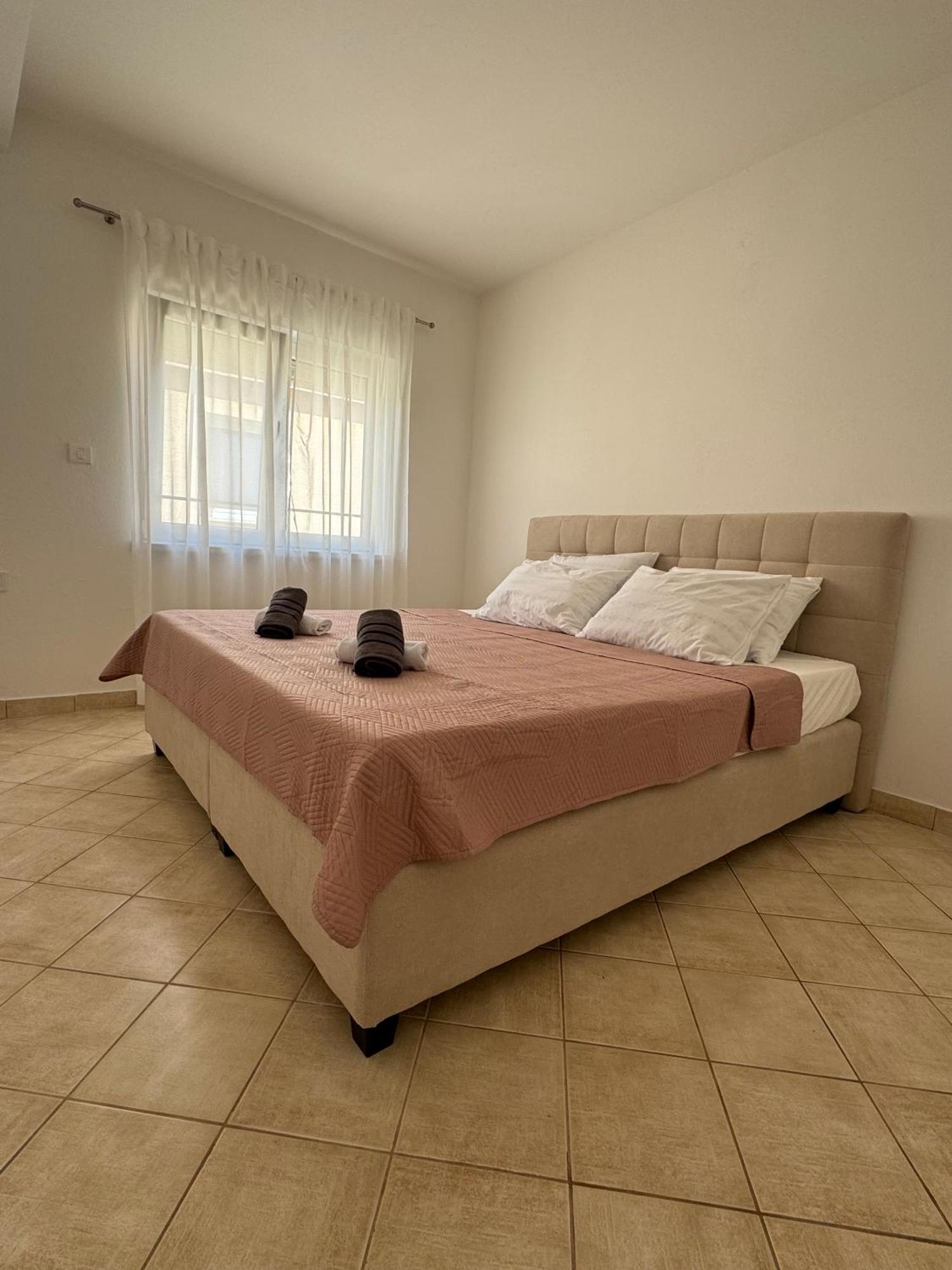 Apartmani Ivano Vir Luaran gambar