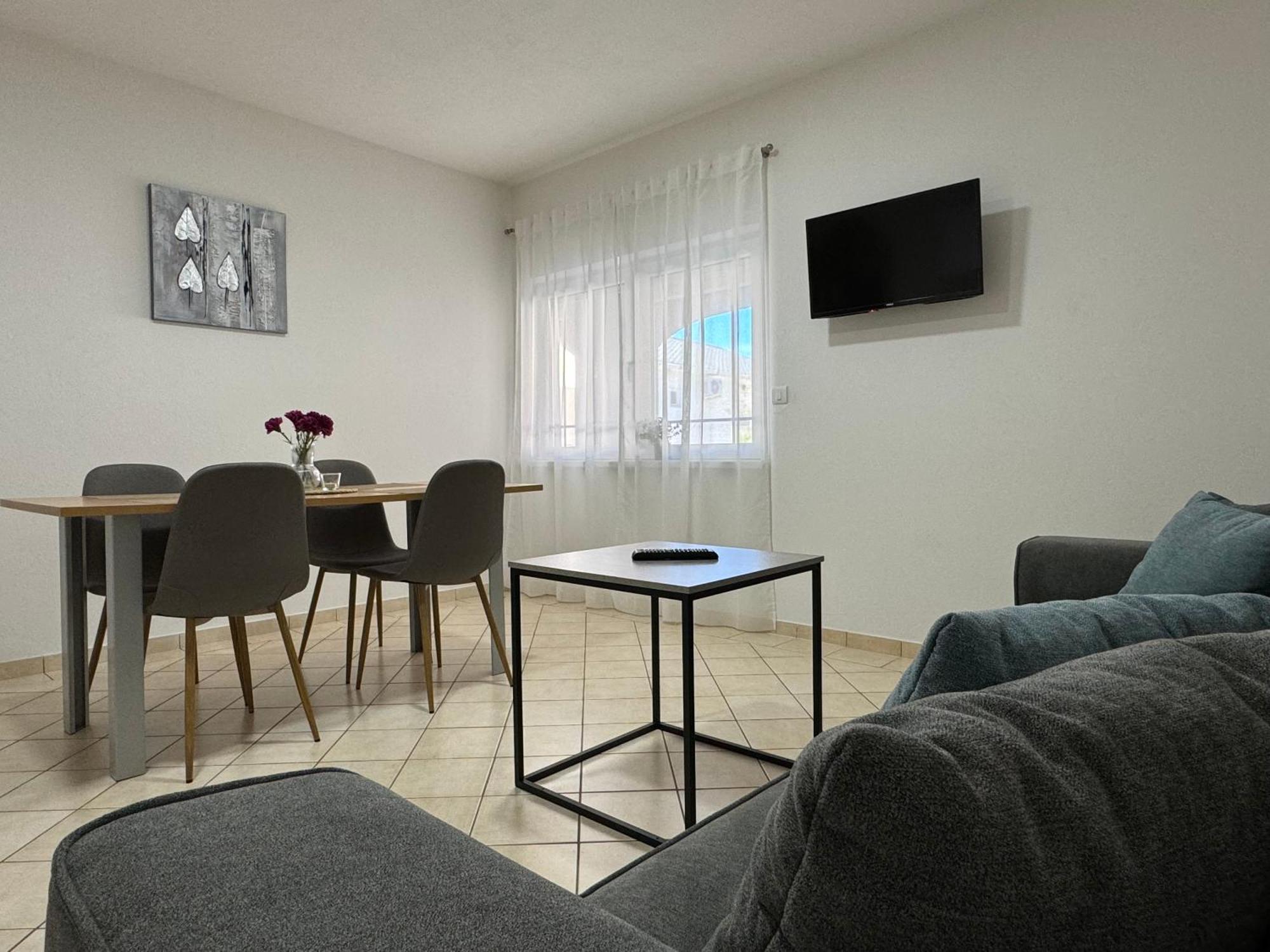 Apartmani Ivano Vir Luaran gambar